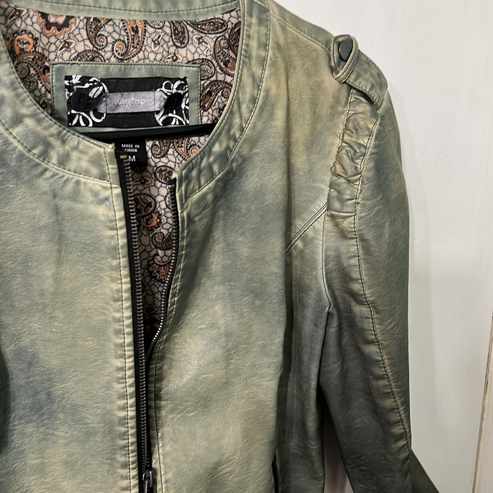 Nice Light Weight Pleather Jacket. Distressed Loo… - image 8